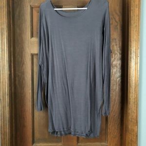 grey piko top